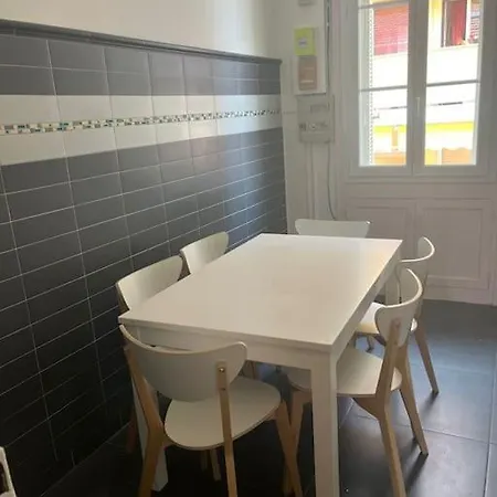 Apparemment F3 Centre-ville Saint-Raphaël
